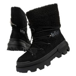 Buty śniegowce Lee Cooper LCJ-24-47-3148L czarne. Czarne śniegowce bez wzorów, z materiału, przed kolano, bez zapięcia. Za 377.69 zł.