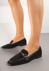 Czarne Mokasyny w Stylu Klasycznych Loafersów Effena. Czarne mokasyny Renee, bez wzorów. W wyprzedaży za 67.99 zł.