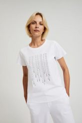 Bluzka z okrągłym dekoltem i aplikacją biała. Białe bluzki MOODO, xs, z aplikacjami, bez kołnierzyka, bez ramiączek. W wyprzedaży za 29.99 zł.