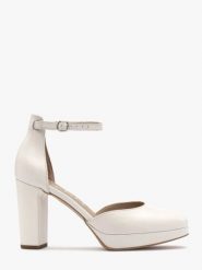 Dwuczęściowe czółenka na wysokim słupku oraz balu. Białe czółenka Ryłko, bez wzorów, z gumy, bez obcasa, na słupku, bez zapięcia. W wyprzedaży za 199.99 zł.