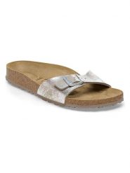 Birkenstock Klapki "Madrid" w kolorze srebrnym rozmiar: 36. Szare klapki Birkenstock, bez wzorów, ze skóry, klasyczne, z otwartym noskiem, bez obcasa, bez zapięcia. Za 339.31 zł.