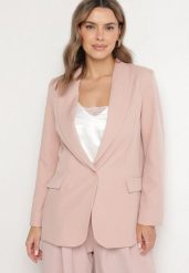 Ciemnoróżowa Marynarka Ozdobiona Imitacją Kieszeni Sovzedi. Czerwone marynarki i żakiety Born2be, l, bez wzorów, z jeansu, eleganckie, bez ramiączek. W wyprzedaży za 84.99 zł.