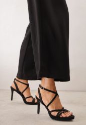 Czarne Eleganckie Sandały VICES na Szpilce z Przeplatanymi Paskami Adreviana. Czarne sandały Born2be, bez wzorów, z satyny, eleganckie, bez obcasa, na obcasie, bez zapięcia. Za 119.99 zł.