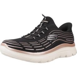 Buty SKECHERS PLUS SOFT LUSTER Czarny. Czarne buty trekkingowe Skechers, z materiału, bez zapięcia. Za 361.15 zł.