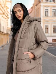 Płaszcz - fioletowy. Fioletowe kurtki Sinsay, l, bez wzorów, bez kaptura. Za 129.99 zł.