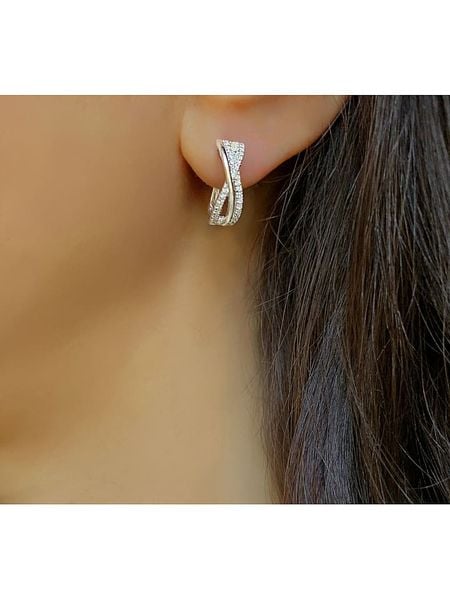 Les Petites Précieuses Srebrne kolczyki-kreole z cyrkoniami rozmiar: onesize. Szare kolczyki Les Petites Précieuses, z cyrkonią, srebrne. Za 101.23 zł.