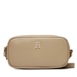 Torebka Tommy Hilfiger. Brązowe listonoszki Tommy Hilfiger, bez wzorów, bez dodatków. Za 199.99 zł.