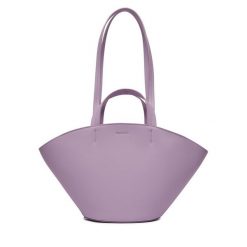 Torebka Patrizia Pepe. Fioletowe torebki klasyczne Patrizia Pepe, bez wzorów, klasyczne, bez dodatków. Za 2,439.00 zł.