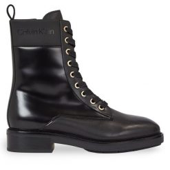 Trapery Calvin Klein. Czarne traperki Calvin Klein, bez wzorów, bez obcasa, bez zapięcia. Za 1,099.00 zł.