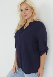 Granatowa Bluzka z Wiskozy Artanassa. Niebieskie bluzki Born2be, l, bez wzorów, z wiskozy, bez kołnierzyka, bez ramiączek. W wyprzedaży za 42.49 zł.
