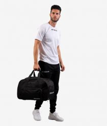Torba sportowa Givova Palestra czarna. Czarne torby sportowe Givova, bez wzorów, z poliesteru, na ramię. Za 176.99 zł.