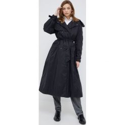 Emporio Armani płaszcz 6L2L61.2NIIZ damski kolor czarny przejściowy dwurzędowy. Czarne płaszcze Emporio Armani, l, bez wzorów, z tkaniny, z kapturem. W wyprzedaży za 1,329.90 zł.
