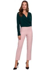 Zielona Stylowa Bluzka z Kopertowym Dekoltem. Zielone bluzki MAKEOVER, l, bez wzorów, z elastanu, eleganckie, bez kołnierzyka, bez ramiączek. Za 154.90 zł.