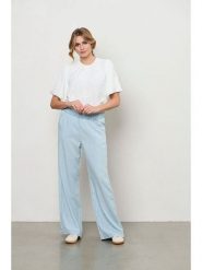 &Co Woman Spodnie "Jacinta" w kolorze błękitnym rozmiar: L. Niebieskie spodnie materiałowe &Co Woman, bez wzorów, z lyocellu, z podwyższonym stanem. Za 239.99 zł.