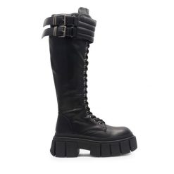 Kozaki Jenny Fairy. Czarne kozaki Jenny Fairy, bez wzorów, bez obcasa, na płaskiej podeszwie, bez zapięcia. Za 249.99 zł.