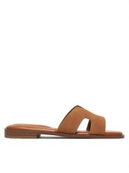 DeeZee Klapki DZ-S8A Brązowy. Brązowe klapki DeeZee, bez wzorów, ze skóry, bez obcasa, bez zapięcia. Za 139.99 zł.