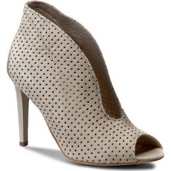 Botki CARINII - B3465M Samuel 1394. Brązowe czółenka marki Carinii, z materiału, eleganckie. W wyprzedaży za 199.00 zł.