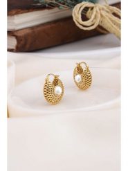 L'Atelier de Gaia Pozłacane kolczyki z perłami rozmiar: onesize. Białe kolczyki L'Atelier de Gaia, z perłą, pozłacane. Za 108.74 zł.