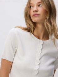 Sweter z krótkimi rękawami - kremowy. Białe swetry Reserved, l, bez wzorów, z dzianiny, bez ramiączek. W wyprzedaży za 69.99 zł.