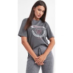 T-shirt Palmi WEEKEND MAX MARA. Szare t-shirty Weekend Max Mara, s, bez wzorów, prążkowane, bez kołnierzyka, bez ramiączek. W wyprzedaży za 351.20 zł.