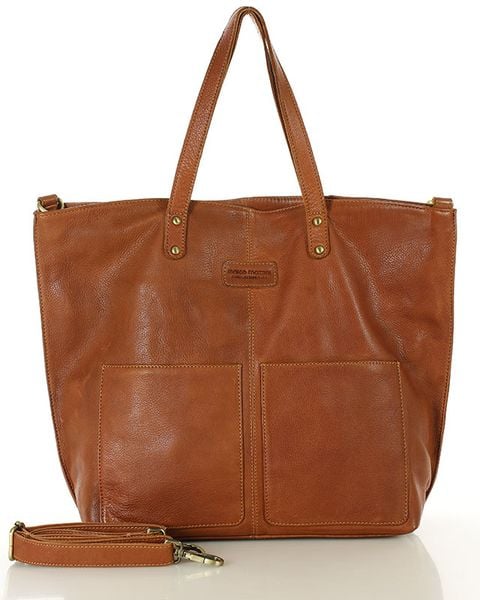 Torebka skórzana brązowa camelowa duża typu shopper - MARCO MAZZINI. Brązowe shopper bag bez wzorów, ze skóry, duże, bez dodatków. Za 519.00 zł.