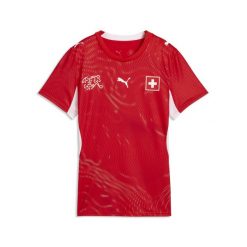 Damska domowa koszulka reprezentacji Szwajcarii 2026 PUMA. Białe t-shirty sportowe Puma, xl, bez wzorów, z materiału, bez ramiączek, do piłki nożnej. Za 429.00 zł.