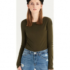 Bluzka z dżetami - Khaki. Bluzki marki DOMYOS. W wyprzedaży za 14.99 zł.