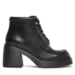 Botki Vagabond Shoemakers. Czarne botki Vagabond Shoemakers, bez wzorów, bez obcasa, na słupku, bez zapięcia. Za 559.99 zł.