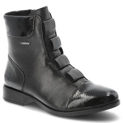Botki damskie Rieker o klasycznym fasonie z lakierowanym noskiem ozdobnymi paskami i niskim stabilnym obcasem czarne, 77053-00 Black. Czarne botki Rieker, bez wzorów, z lakierowanej skóry, eleganckie, bez obcasa, na obcasie, bez zapięcia. Za 429.00 zł.