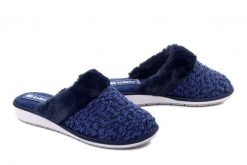 Inblu LB-109 004 granatowy, klapki damskie. Niebieskie klapki Inblu, bez wzorów, bez obcasa, bez zapięcia. Za 84.99 zł.