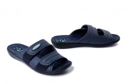 ADANEX 18731 DIK4YN granatowy, klapki damskie. Niebieskie klapki Adanex, bez wzorów, bez obcasa, bez zapięcia. Za 98.99 zł.