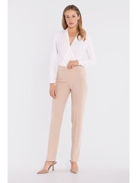Stylove Spodnie w kolorze beżowym rozmiar: M. Brązowe spodnie materiałowe Stylove, bez wzorów, z materiału. Za 234.95 zł.