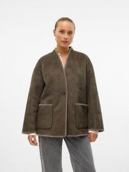 Vero Moda Kurtka przejściowa w kolorze brązowym rozmiar: XS. Brązowe kurtki Vero Moda, xs, bez wzorów, ze skóry, bez kaptura. Za 116.61 zł.