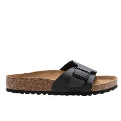 Klapki Damskie Birkenstock Catalina. Czarne klapki Birkenstock, bez wzorów, sportowe, bez obcasa, bez zapięcia. W wyprzedaży za 394.50 zł.