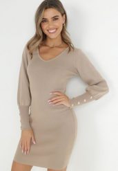 Beżowa Sukienka Dopasowana Dhamasa. Brązowe sukienki Born2be, s, bez wzorów, z dzianiny, eleganckie, bez kołnierzyka, bez ramiączek, mini, dopasowane. W wyprzedaży za 103.99 zł.