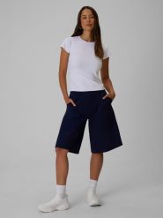 4F Spodenki casual damskie - granatowe XL. Niebieskie szorty sportowe 4f, bez wzorów, z tkaniny, z podwyższonym stanem. Za 169.99 zł.