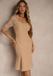 Beżowa Dopasowana Sukienka Vices o Asymetrycznym Fasonie Zdobiona Koronką Natileira. Brązowe sukienki Renee, na spotkanie biznesowe, l, z aplikacjami, z koronki, eleganckie, z asymetrycznym kołnierzem, bez ramiączek, midi, asymetryczne. W wyprzedaży za 99.99 zł.