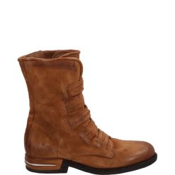 BOTKI DAMSKIE 516203 CALVA3165. Botki Venezia, bez wzorów, ze skóry, bez obcasa, bez zapięcia. Za 559.00 zł.