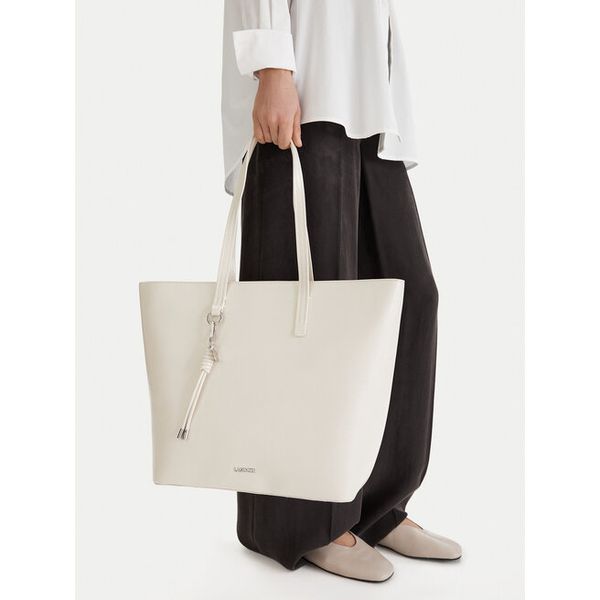 Torebka Lasocki. Białe shopper bag Lasocki, bez wzorów, bez dodatków. Za 199.99 zł.