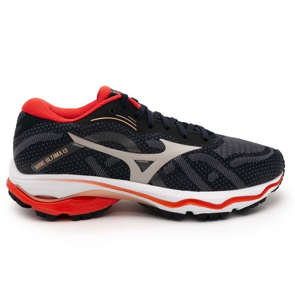 Buty do biegania damskie Mizuno Wave Ultima 13. Czarne buty do biegania Mizuno, bez wzorów, bez zapięcia, do biegania, mizuno wave. Za 619.99 zł.