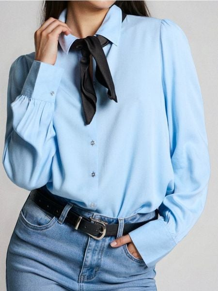 Koszula z wiskozy - błękitny. Niebieskie koszule Sinsay, l, bez wzorów, z wiskozy, bez kołnierzyka, bez ramiączek. Za 39.99 zł.