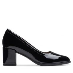 Czółenka Clarks. Czarne czółenka Clarks, bez wzorów, bez obcasa, bez zapięcia. Za 399.99 zł.