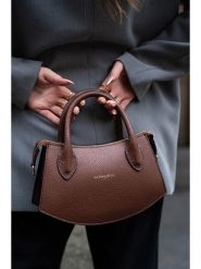 Victor & Hugo Paris Skórzana torebka "Versailles" w kolorze brązowym - 25,5 x 14,5 x 6,5 cm rozmiar: onesize. Brązowe torebki klasyczne Victor & Hugo Paris, bez wzorów, z materiału, przez ramię, bez dodatków. Za 347.99 zł.