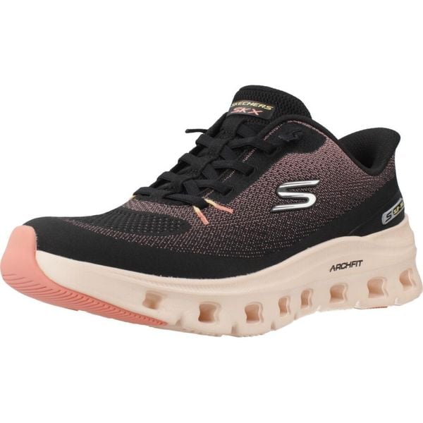 Buty SKECHERS SLIP-INS ARCH FIT GLIDE STEP PRO Czarny. Czarne buty trekkingowe Skechers, bez wzorów, z tkaniny, bez zapięcia, trekkingowe. Za 513.99 zł.