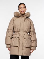 YAS Kurtka puchowa 26031384 Beżowy Regular Fit. Brązowe kurtki YAS, na zimę, xxl, bez wzorów, z puchu, bez kaptura. Za 589.99 zł.