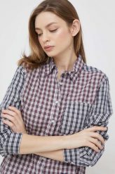 Pepe Jeans koszula bawełniana Olaya damska kolor czerwony regular z kołnierzykiem klasycznym. Czerwone koszule Pepe Jeans, l, bez wzorów, z bawełny, klasyczne, bez kołnierzyka, bez ramiączek. W wyprzedaży za 239.99 zł.