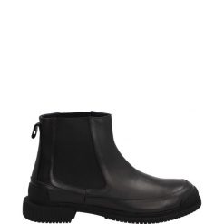 SZTYBLETY DAMSKIE 3446 R001 BLACK. Czarne botki Venezia, bez wzorów, ze skóry, bez obcasa, bez zapięcia. Za 229.00 zł.