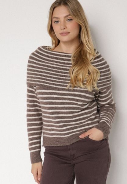 Jasnobrązowy Sweter w Paski z Dodatkiem Wełny i Wiskozy z Odkrytymi Ramionami Nedarra. Brązowe swetry Born2be, uniwersalny, bez wzorów, z dzianiny, eleganckie, bez ramiączek. Za 139.99 zł.