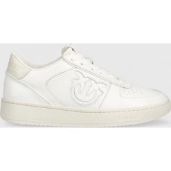 Pinko sneakersy Bondy 3 Basket kolor biały. Białe buty sportowe lifestyle Pinko, bez wzorów, sportowe, z okrągłym noskiem, bez zapięcia. W wyprzedaży za 619.99 zł.