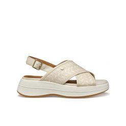 Sandały damskie Geox Spherica Ecub-3 S B. Brązowe sandały Geox, bez wzorów, bez obcasa, bez zapięcia. W wyprzedaży za 439.20 zł.